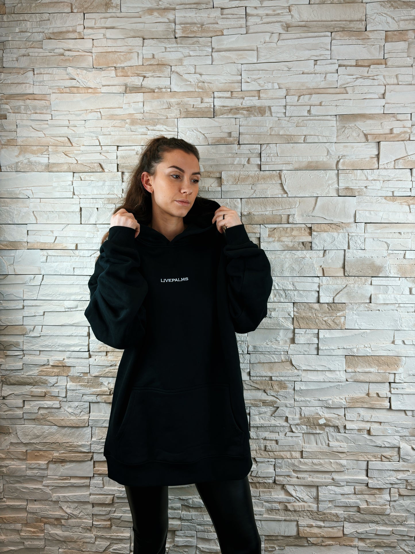 THE BLACK PREMIUM Hoodie