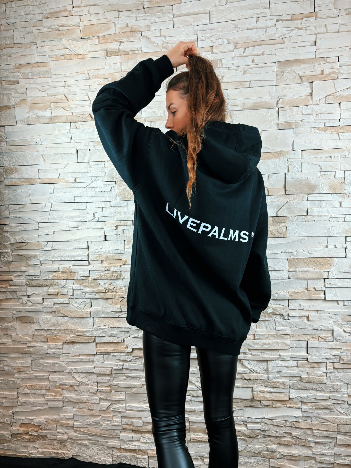 THE BLACK PREMIUM Hoodie